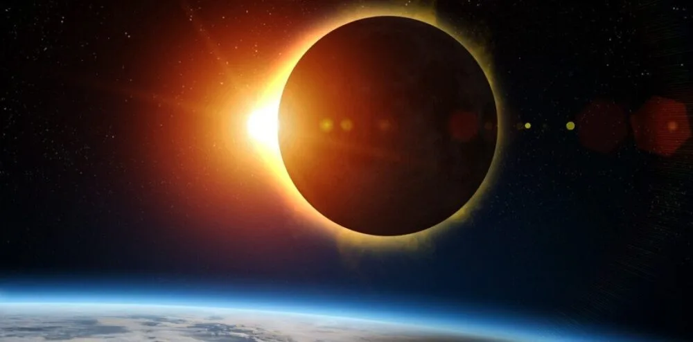 Eclipse anular de Sol. /Shutterstock