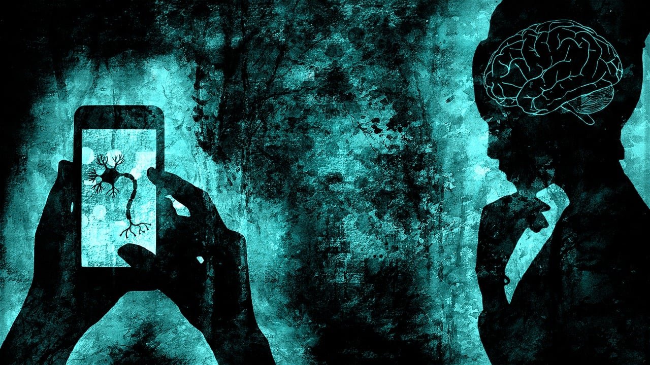 tipos de cansancio, brain, smartphone, neuron, mind, psychology, neon, dramatic, female, woman, mental, hands, science, thinking, think, memory, concentration, serious, neurodiversity, nerve cell, neurology, neurological, cognitive, information processing, trauma, neurons