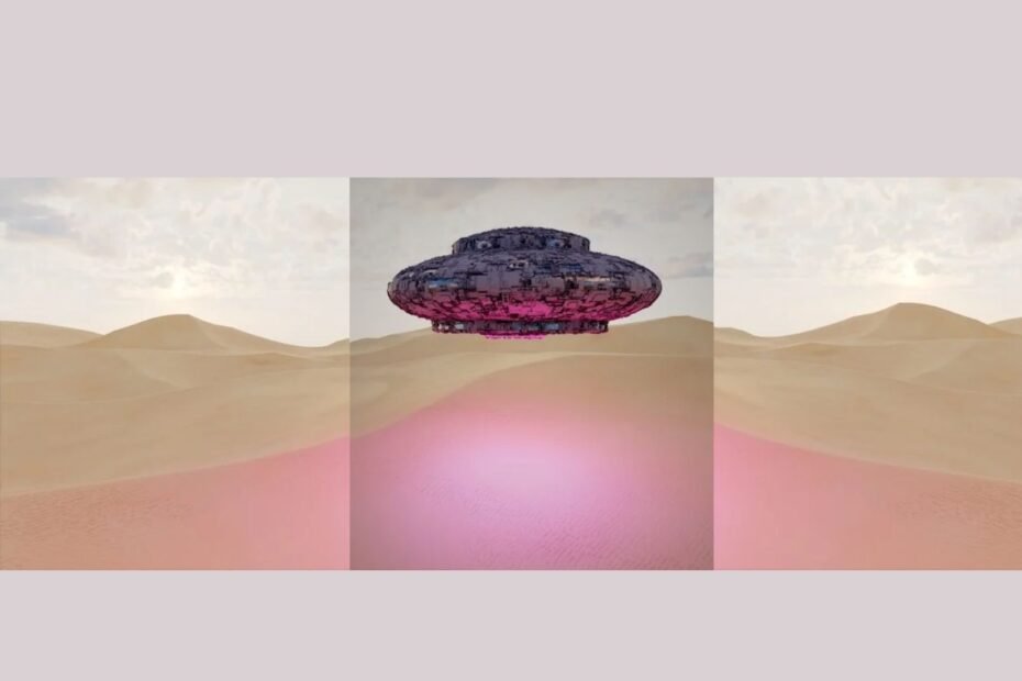 dia mundial del OVNI, ovni,a large object in the middle of a desert